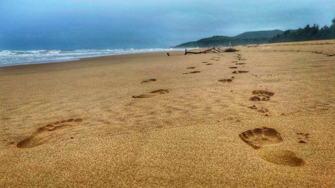 Blue Lagoon Beach Resort Gokarna  Exterior photo